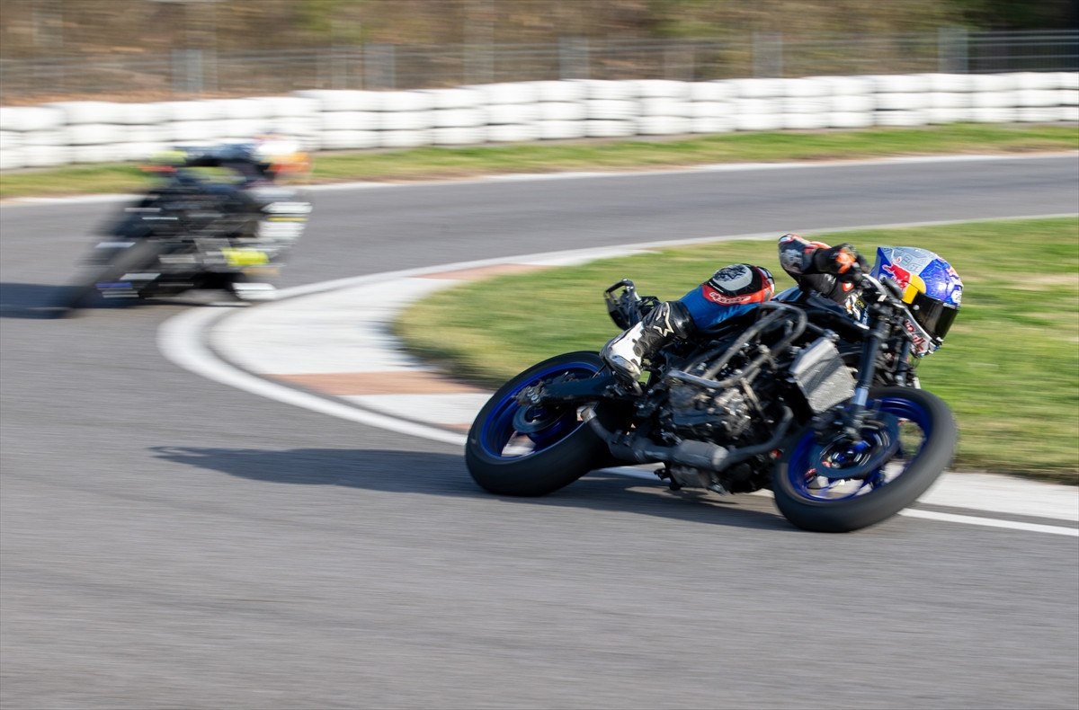 bahattin sofuoglu dunya superbike sampiyonasinda surpriz pesinde 9 NJAVdVGF