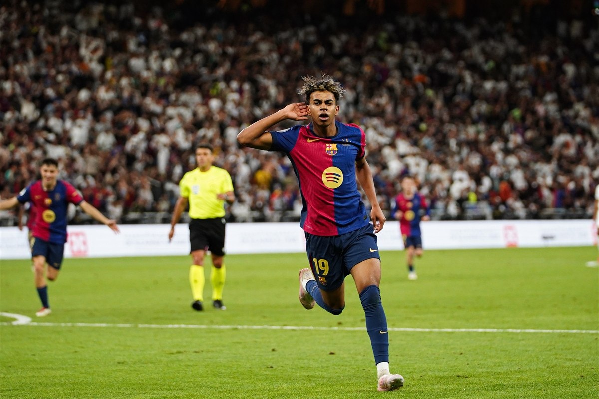 barcelona real madrid karsisinda 5ledi super kupayi kazandilar 1 4HXzTcKQ