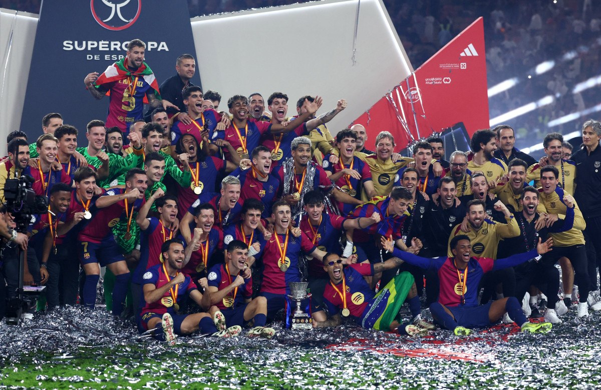 barcelona real madrid karsisinda 5ledi super kupayi kazandilar 10 uWM6yk8E