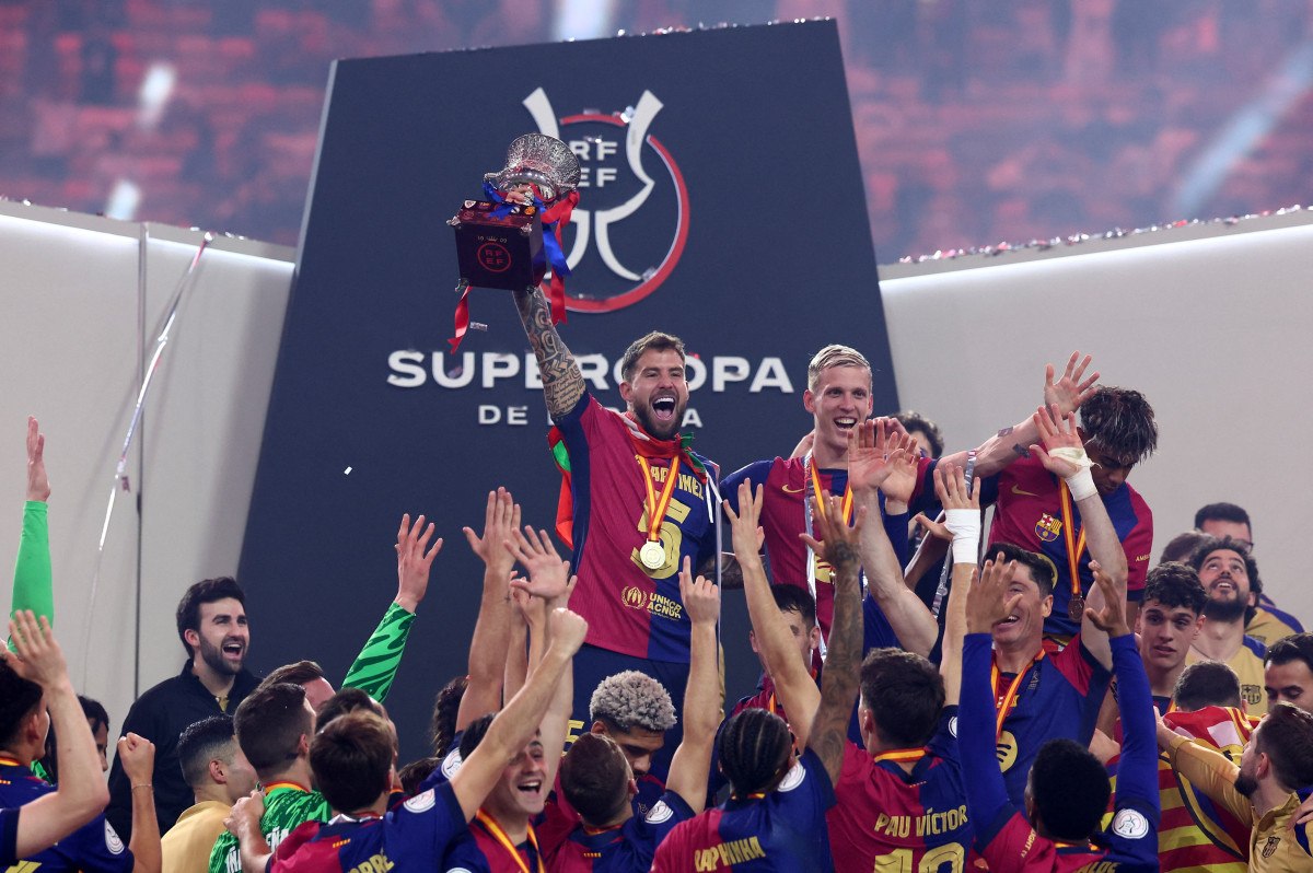 barcelona real madrid karsisinda 5ledi super kupayi kazandilar 9 kLfRyHTp