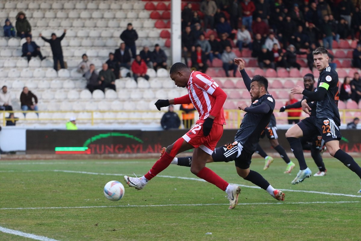 boluspor adanaspor karsisinda 3 golle guldu 0 SPgkzu3w