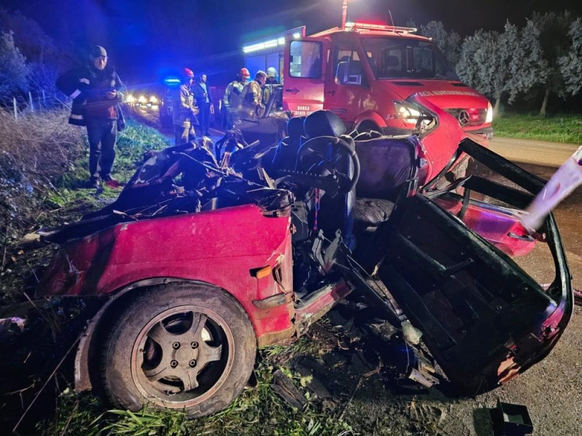 bursada otomobil ile tir carpisti 1 olu 3 yarali 5