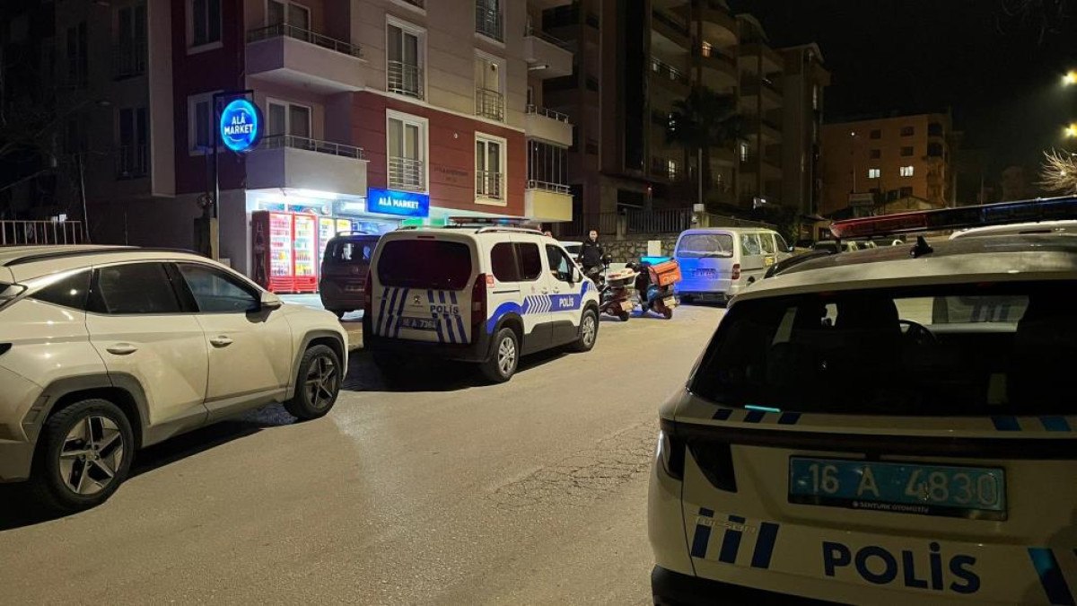 bursada tekel bayinde silahli soygun 0 DzIQ7r4Z
