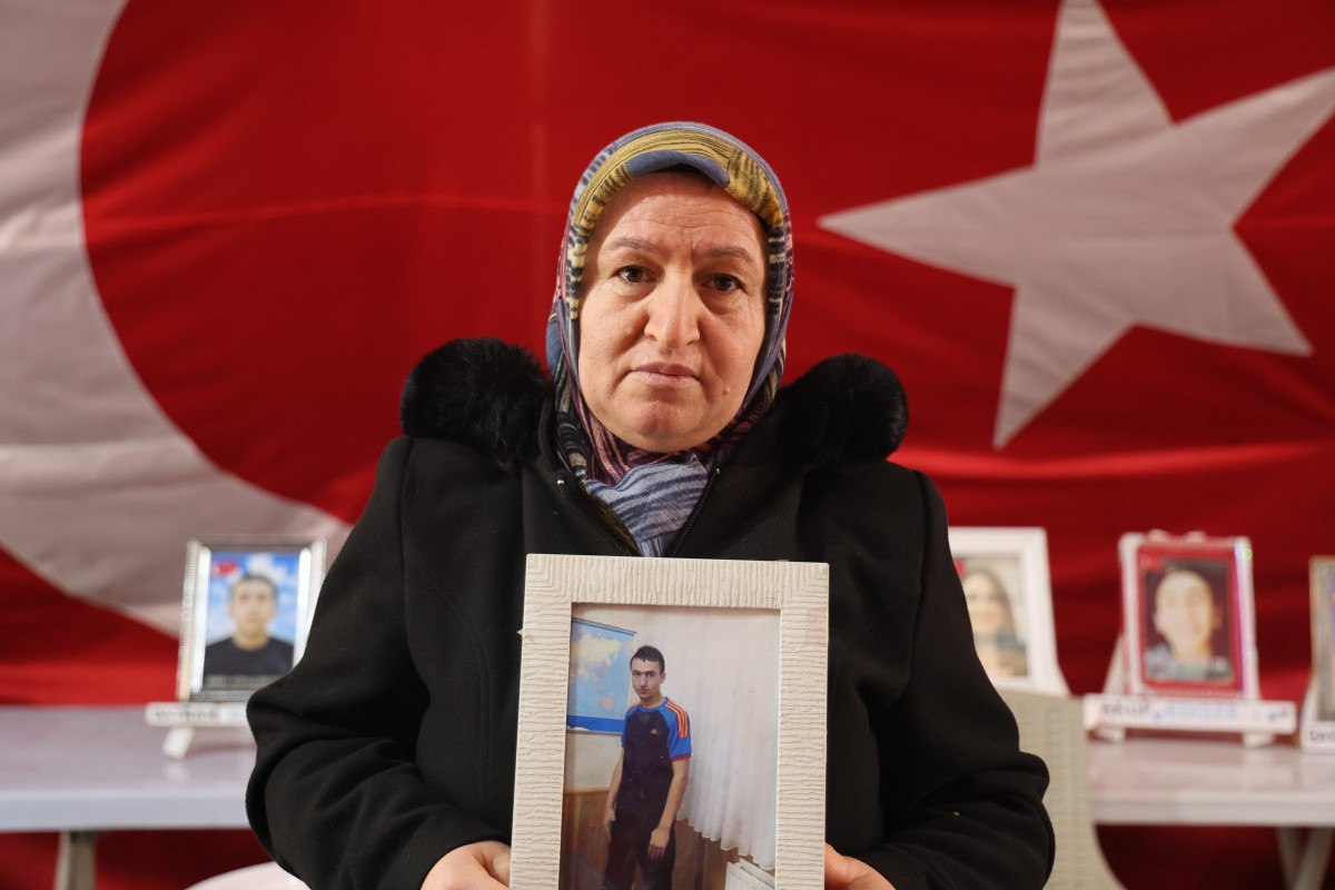 diyarbakir annelerinin evlat nobeti cocuklarimizi olu diye sitelerine atmislar 2 XQstBTwP