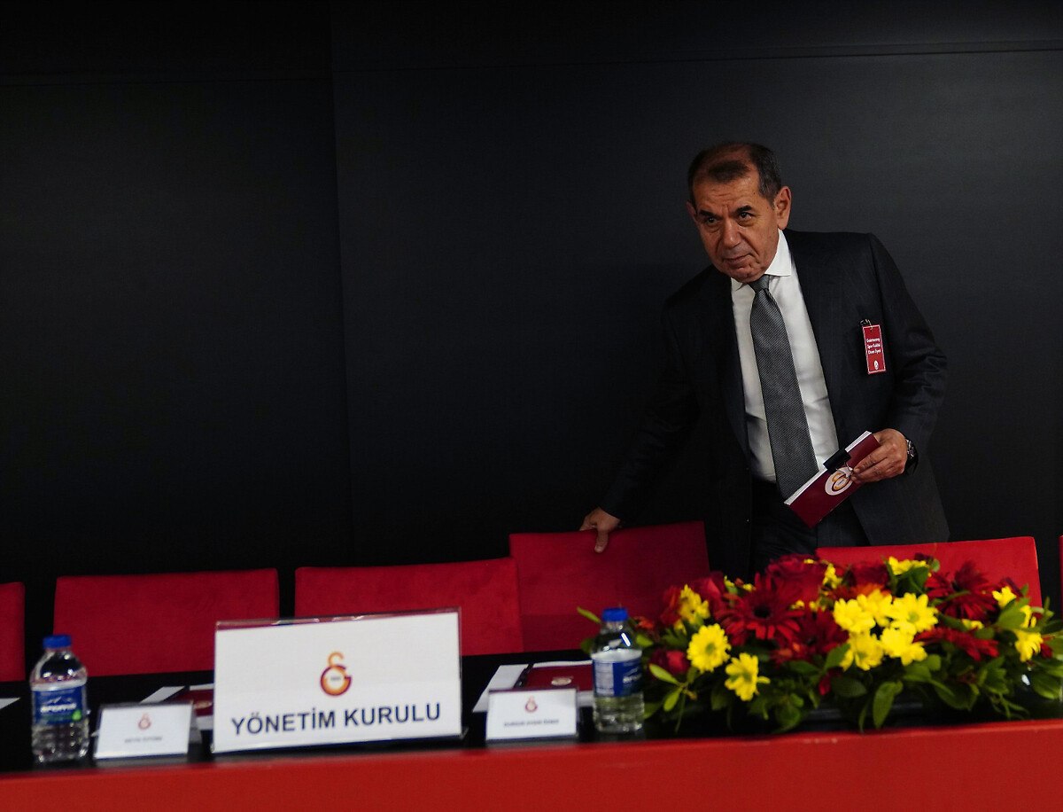 dursun ozbekten camiaya mesaj galatasaray ates altinda 0 ukLAMPuz