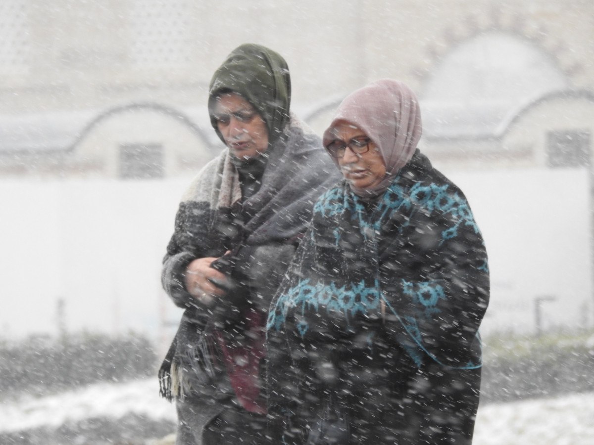 edirnede kar yagisi etkisini surduruyor 0