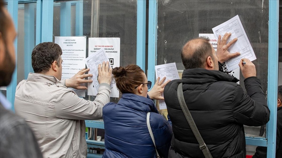 emeklilikte kademeye takilanlar istanbulda miting duzenledi 3 sKIvO4yL