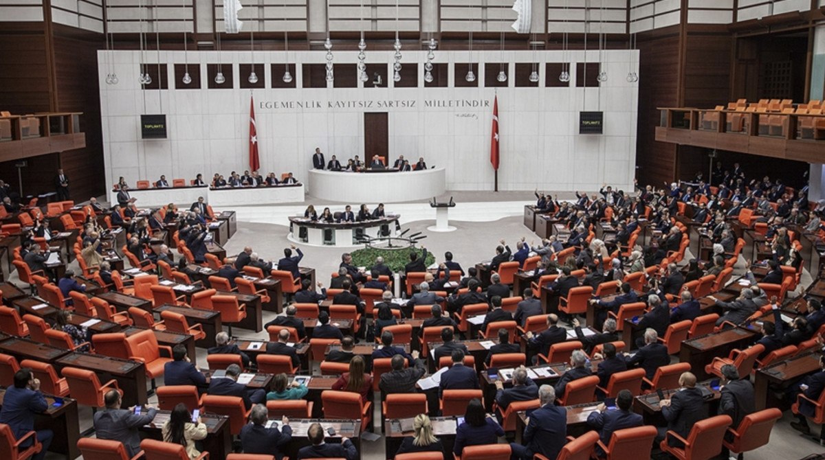 en dusuk emekli maasi duzenlemesi mecliste 0 7kZqq1kB