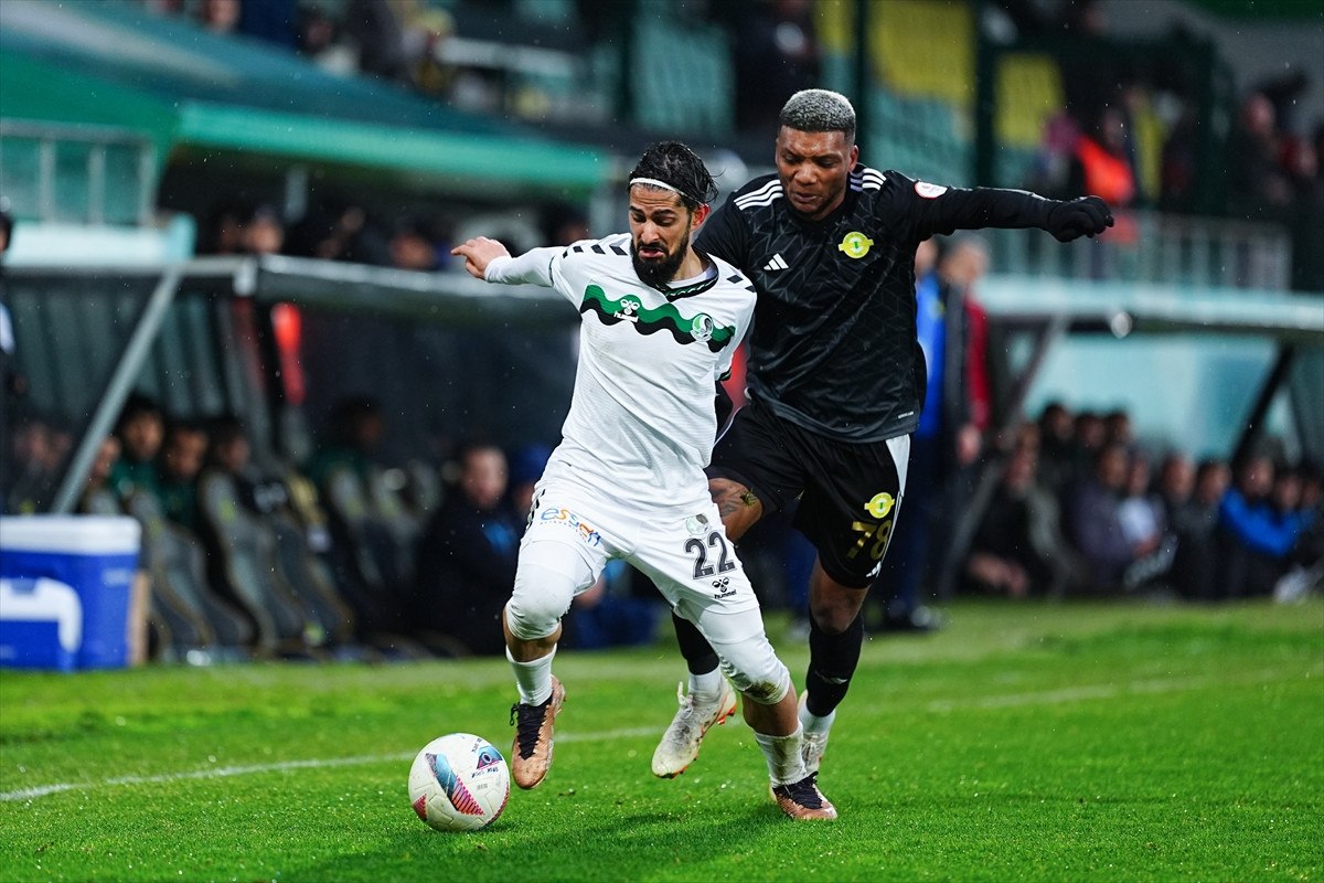 esenler erokspor ile sakaryaspor yenisemedi 2