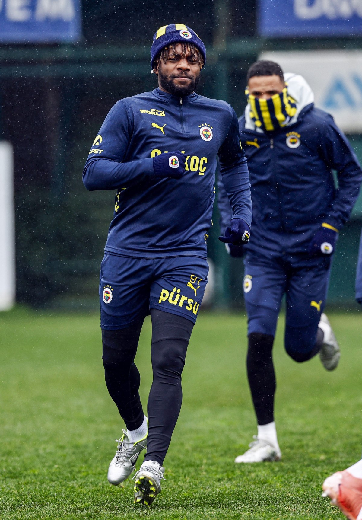 fenerbahce konyaspor maci hazirliklarini tamamladi 2 JtmUKCyn