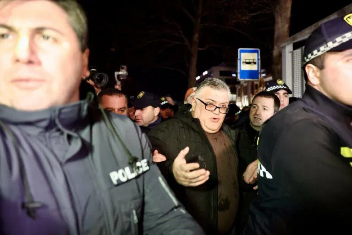 gurcistanda hakimlere yumurtali saldiri 2 3RBdb8al