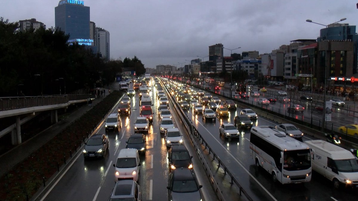 istanbulda trafik yogunlugu yuzde 78i gordu 1