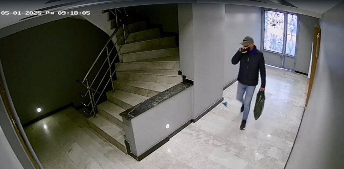 izmirde apartman caldigi ayakkabilari pazarda satti 2 OlNq91JP