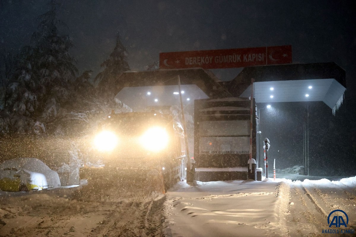 kirklarelinin yuksek kesimlerinde kar yagisi etkisini artirdi 2 OcIbeXBa