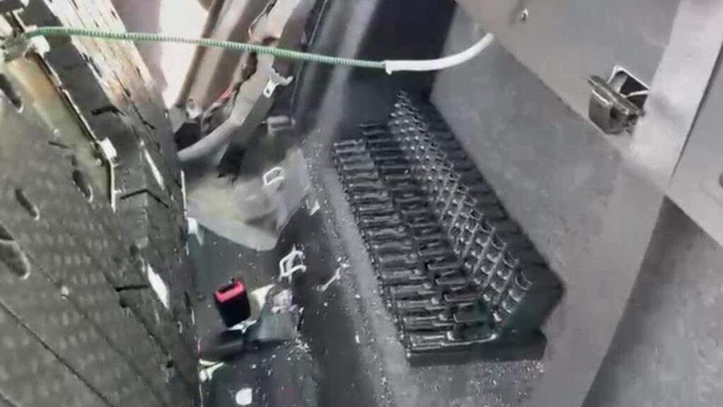Kocaeli'de araçta zulalanmış 17 tabanca ele geçirildi 1 kocaelide aracta zulalanmis 17 tabanca ele gecirildi HATj4uvU
