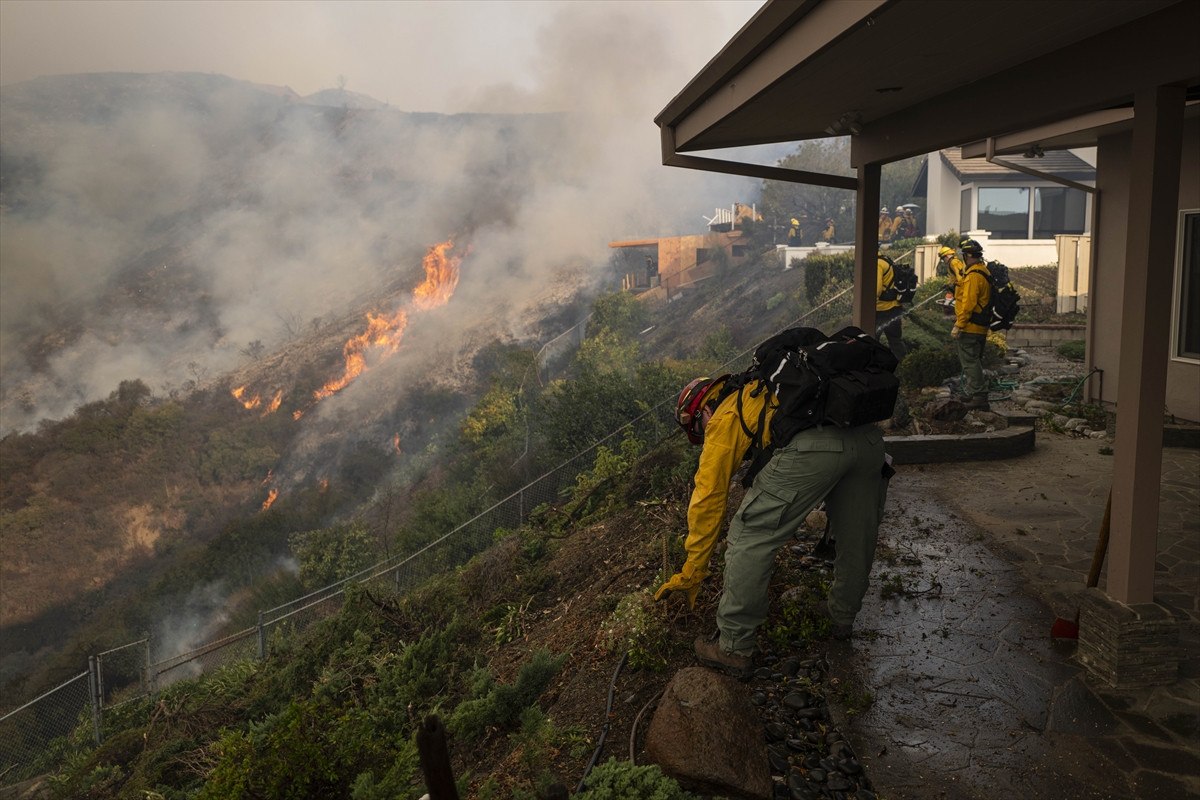 los angeles yangininda evi yanan turk unluler 1 6evZhVUO
