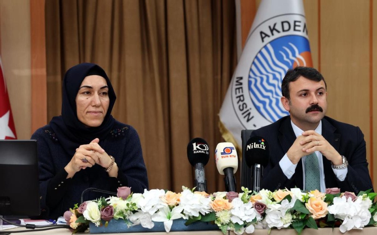 mersinde dem partili akdeniz belediye baskani ve 4 meclis uyesi tutuklandi 0 GVj4Jw3n