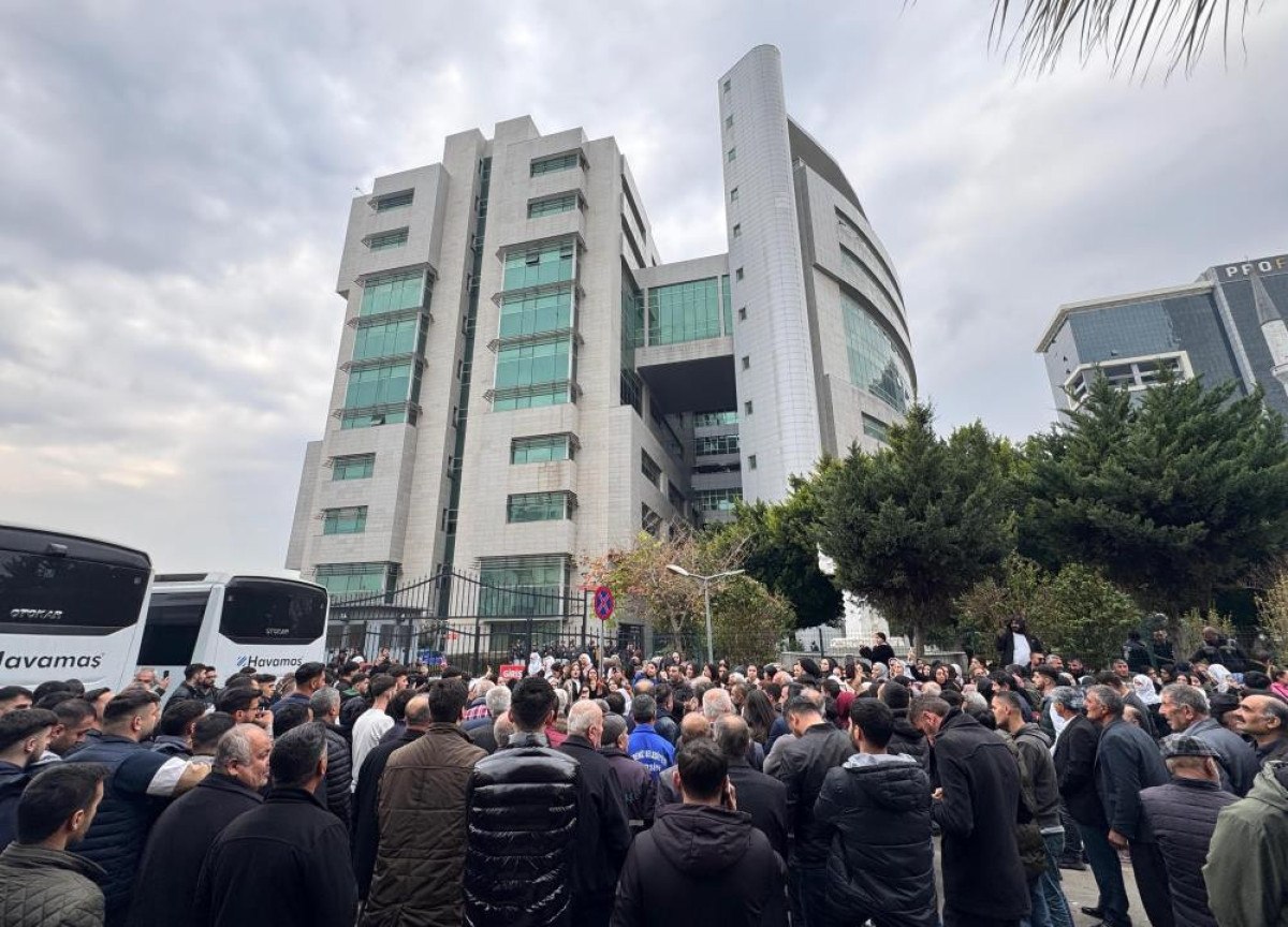 mersinde dem partili akdeniz belediye baskani ve 4 meclis uyesi tutuklandi 1 kaPGryXF