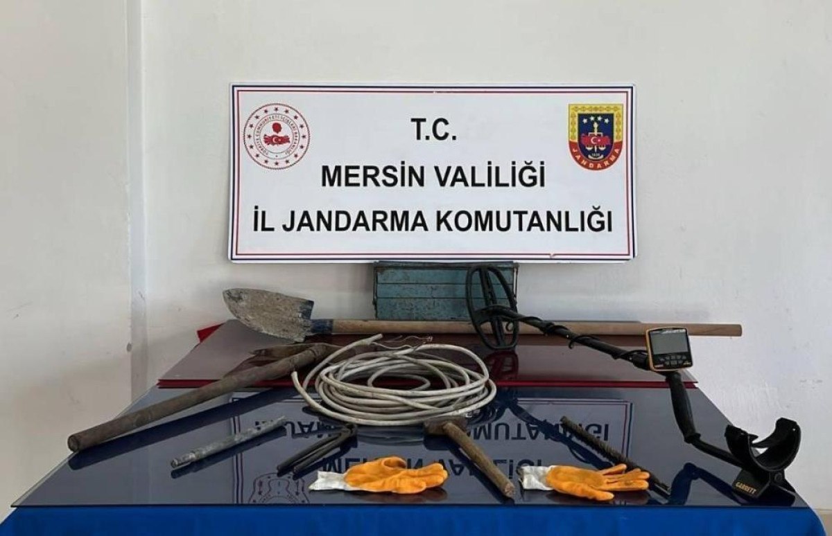 mersinde kacak kazi yapan 5 supheli sucustu yakalandi 1 8JnL61mL