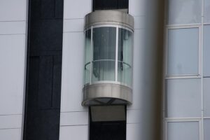 Nakliye Sürecinde Asansörlü Taşıma Hizmetleri Nasıl Sağlanır?