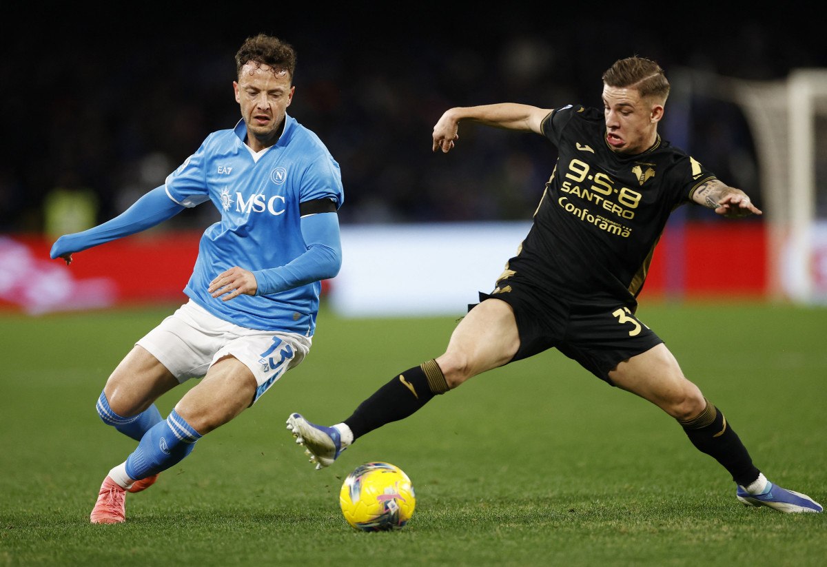 napoli hellas veronaya sans tanimadi 1 j28tydfn