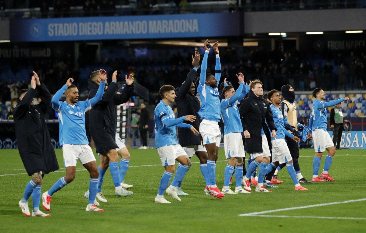 napoli hellas veronaya sans tanimadi 2 HGRzWcXi