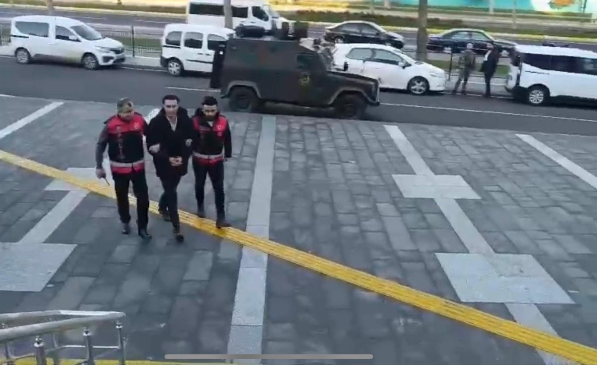 peygamberimize kufur edip erdogana suikast cagrisi yapan chpli baskanin danismani tutuklandi 1 cNc7ORpd
