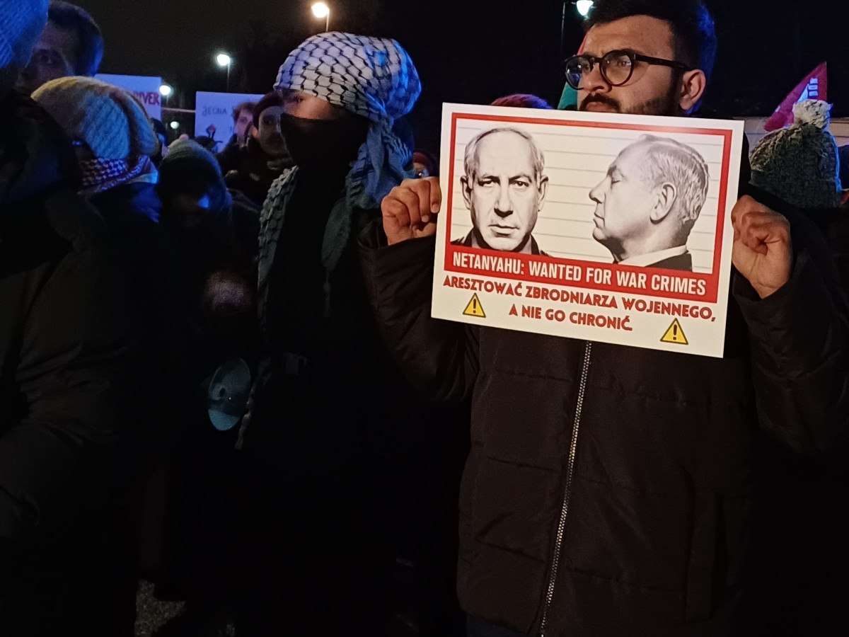 polonyada protesto netanyahuyu tutuklayin 1 VQI8qN5t