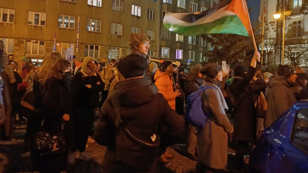 Polonya'da protesto: Netanyahu'yu tutuklayın 5 polonyada protesto netanyahuyu tutuklayin 6X3G2Tvq