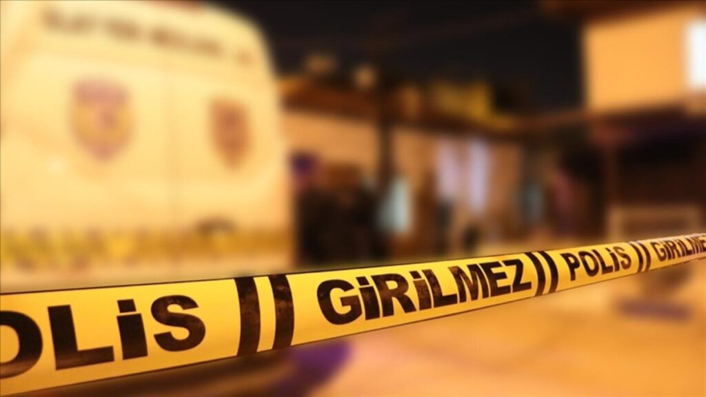 Sakarya'da bir kişi fabrikada mesai arkadaşını vurdu 1 sakaryada bir kisi fabrikada mesai arkadasini vurdu 6xA9TkQd