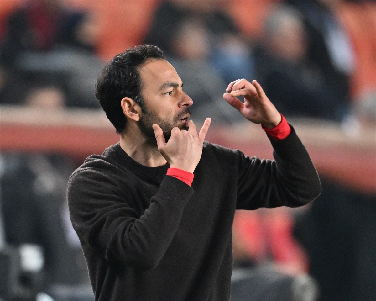 selcuk inan zorlu bir 3 puan aldik 0 JhLQZ5O4