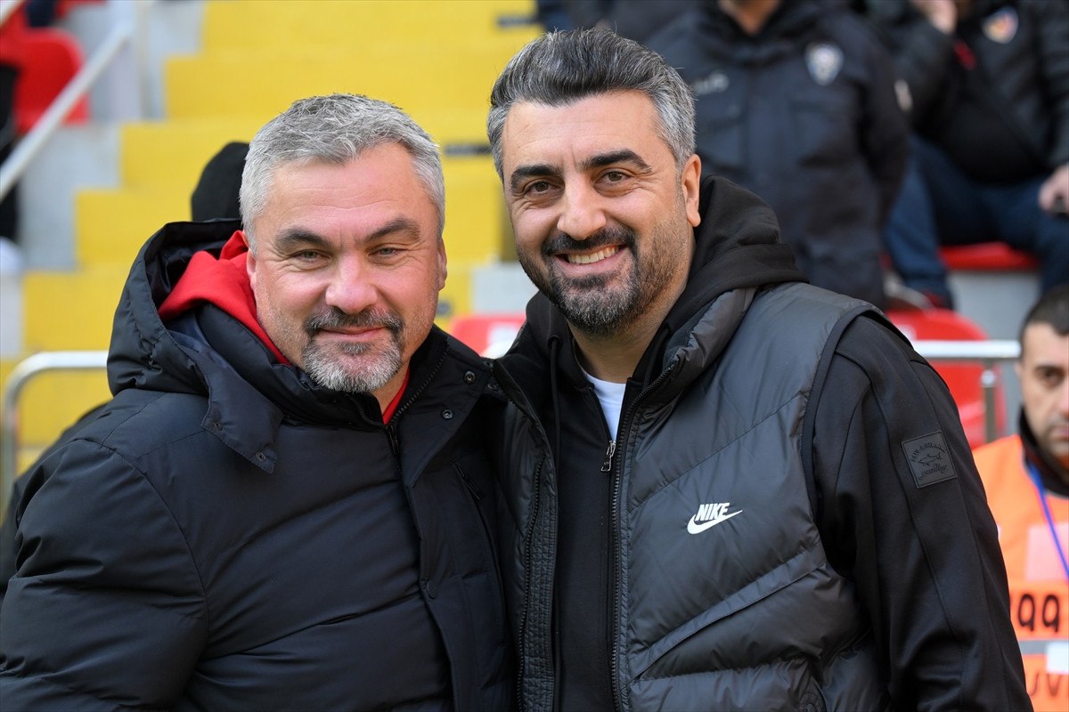 sinan kaloglundan istifa tezahuratlarina yanit rahat degiliz 0 qcwqtBQy