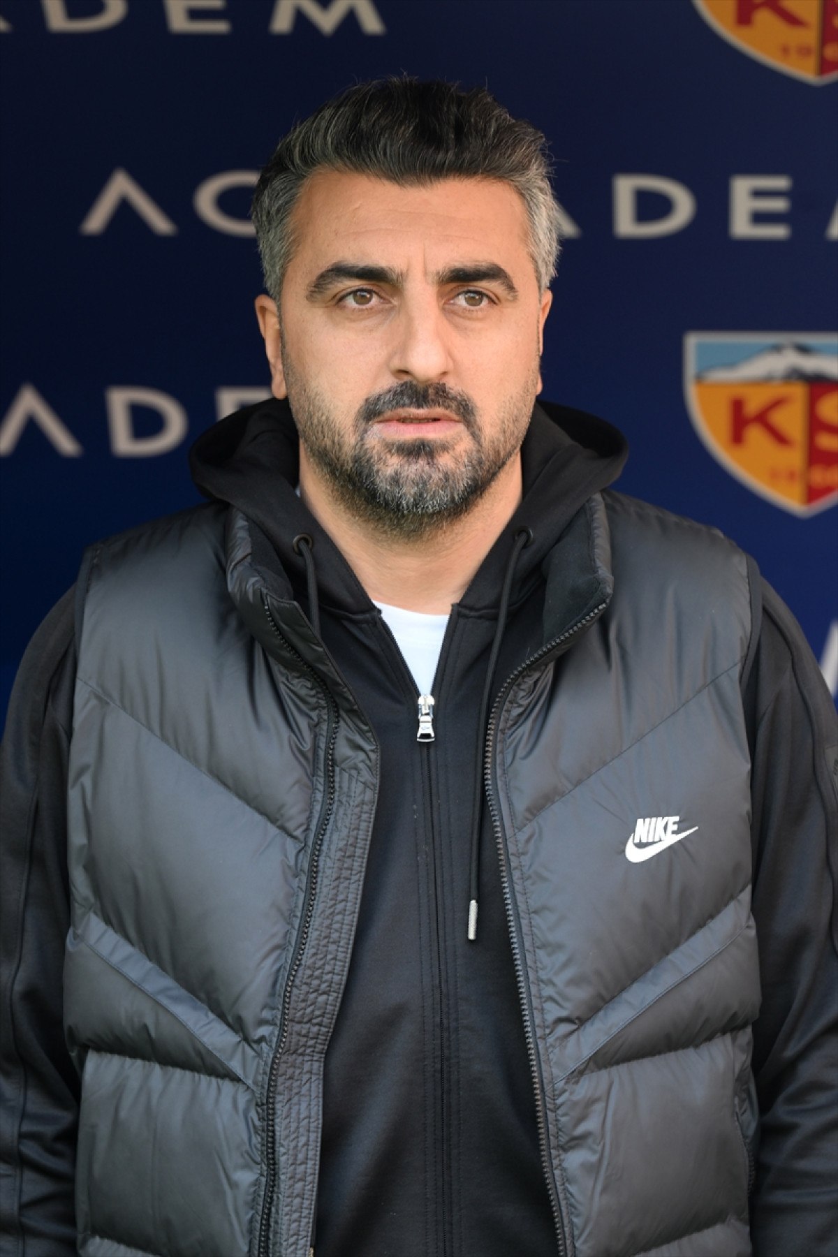 sinan kaloglundan istifa tezahuratlarina yanit rahat degiliz 1 hXdmUaV8