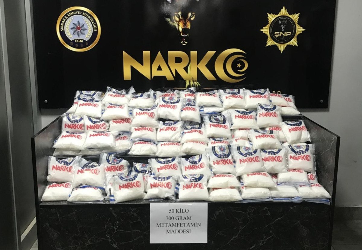 sirnakta komur yuklu tirda 50 kilo metamfetamin ele gecirildi 0 LtXrFQCg