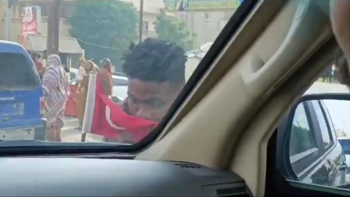 sudan ordusu vad medeniyi isyancilardan kurtardi halk sevinc gosterileri yapti 0 y5FVcjEU