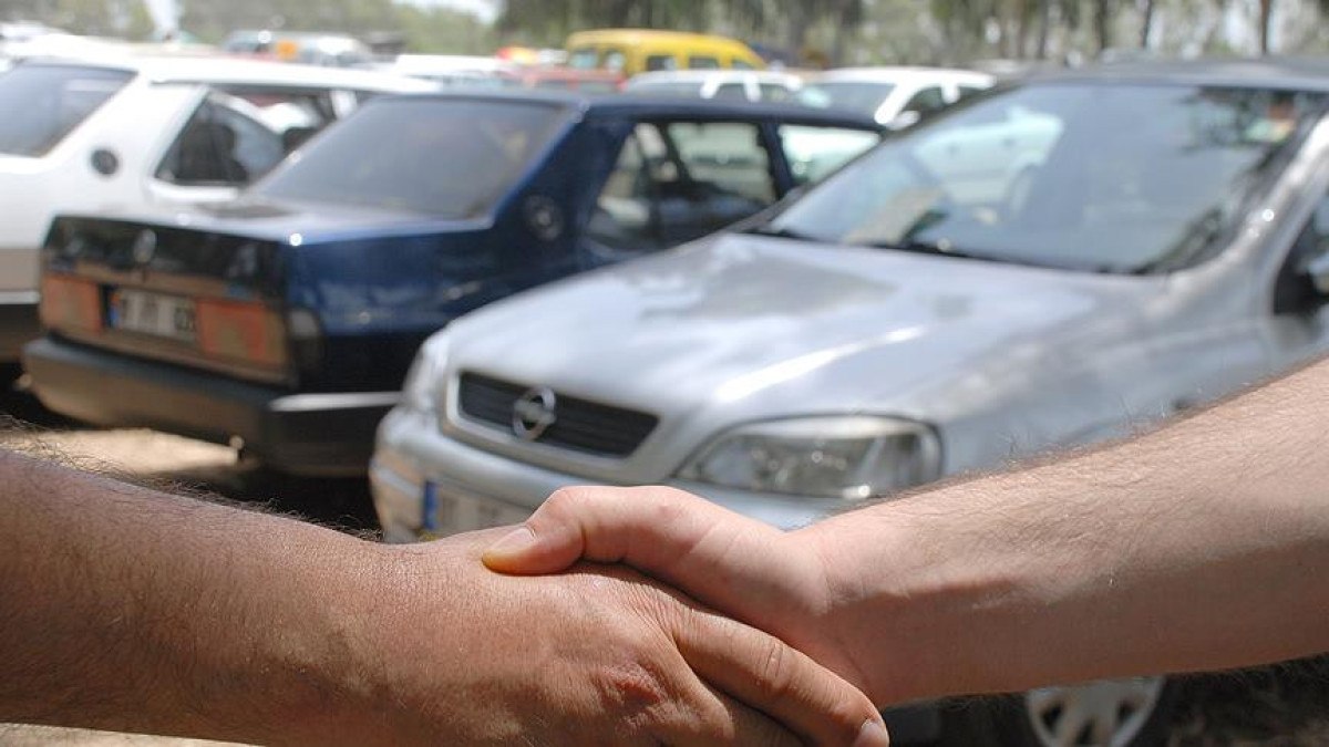 ticaret ve perakende satis hacmi yukseldi 1 rpUrJAgB