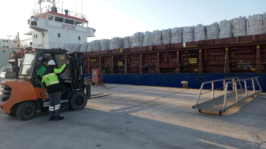 Tunus, ihraç edilen 2 bin 500 ton patatesi iade etti 8 tunus ihrac edilen 2 bin 500 ton patatesi iade etti lLkxMUqh