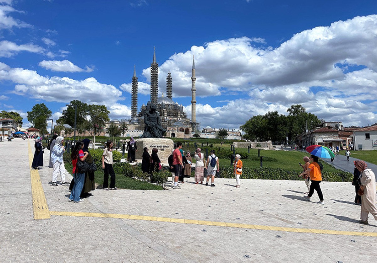 turizmde birbiriyle yarisan iller 2 Rb2GES1W