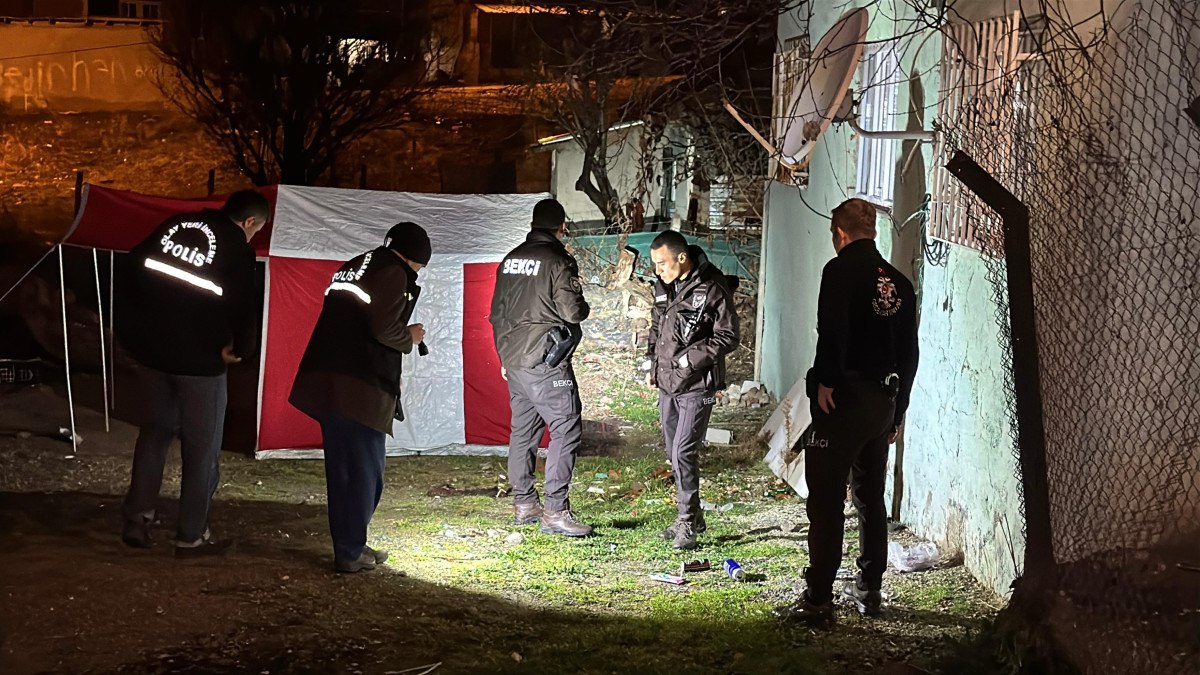 usakta esini ve kayinbiraderini sokak ortasinda pompali tufekle vurdu 2 4gNw37eF