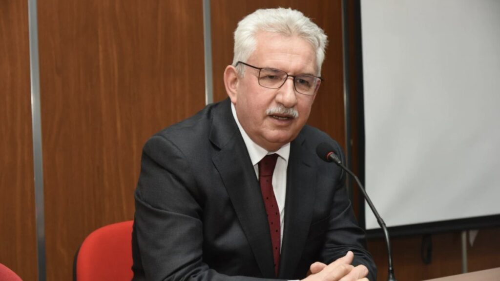 'Yeni Yol' grubunun Genel Başkanı Celal Mümtaz Akıncı oldu 4 yeni yol grubunun genel baskani celal mumtaz akinci oldu mtGbQjeI