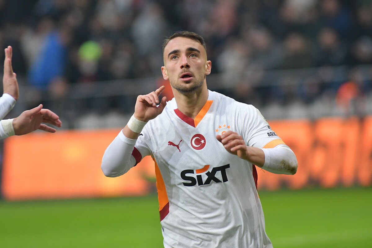 yunus akgun galatasarayin zam teklifini reddetti 1 cuEjLUru