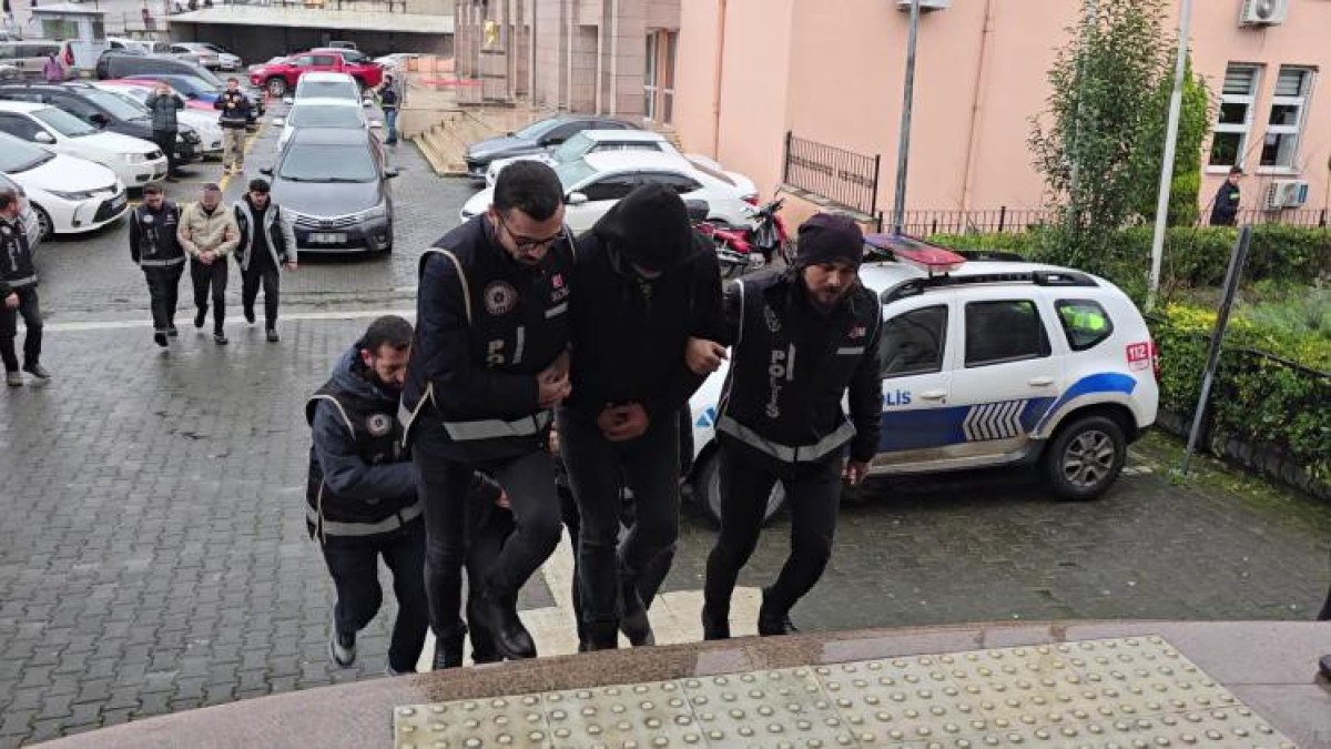 zonguldakta polisin 4 aylik takibiyle duzenlenen tefeci operasyonunda kuyumcu tutuklandi 0 G1uzDOKk